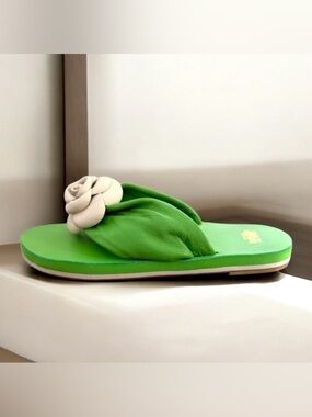 New! Frances Valentine Nappa Green Gardenia Leather Thong Sandal 7B